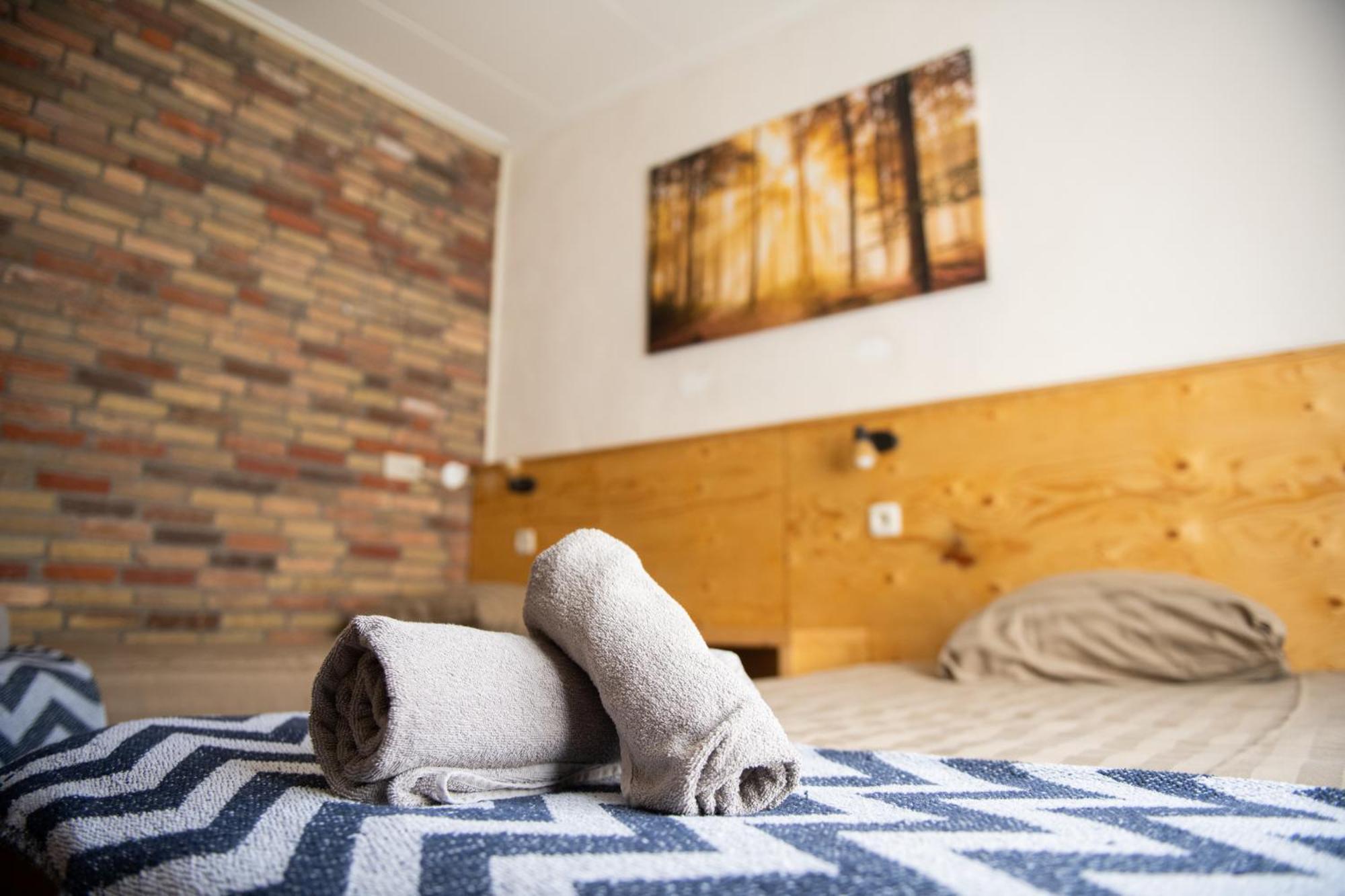 Natuurpoort Van Loon Loon op Zand Room photo